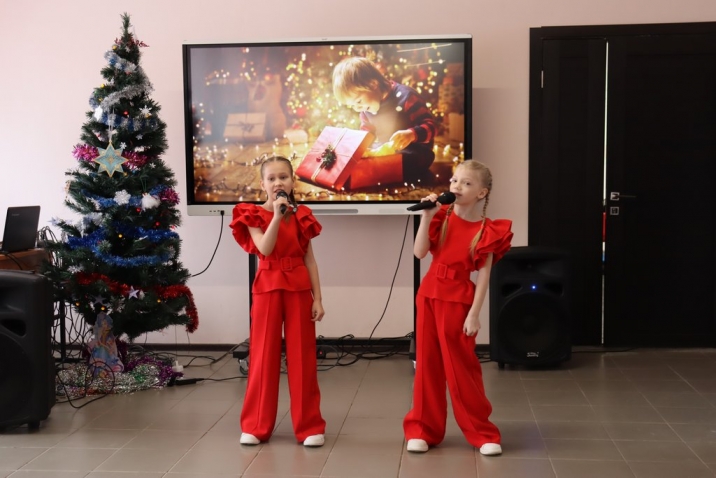 27 декабря 2023 года в отделении г.Кораблино ОГБПОУ «РК» состоялся праздничный концерт, посвященный Новому году
